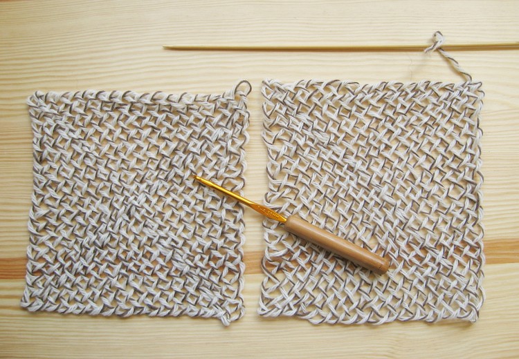 Linking Woven Squares